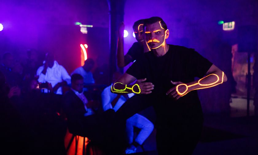 
Naujųjų „Xiaomi“ flagmanų pristatymas Vilniuje įvyko išsyk su pasauline premjera –telefonus technologijų entuziastus kvietė išbandyti išskirtinėmis sąlygomis                